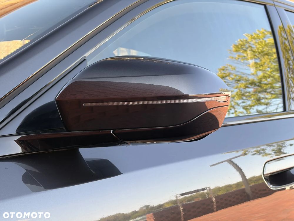 BMW Seria 5 520d xDrive mHEV - 12