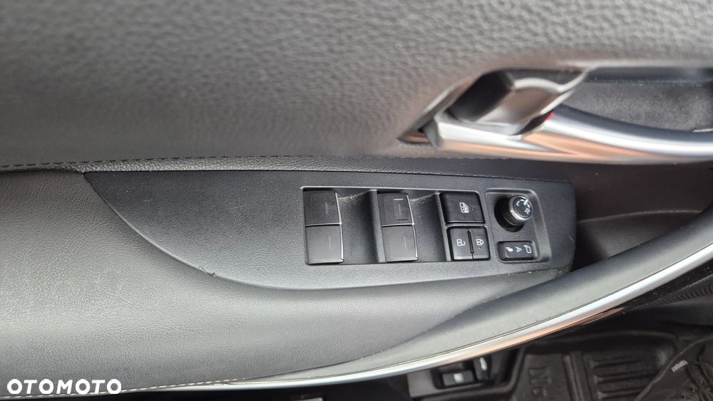 Toyota Corolla 1.8 Hybrid Executive - 26