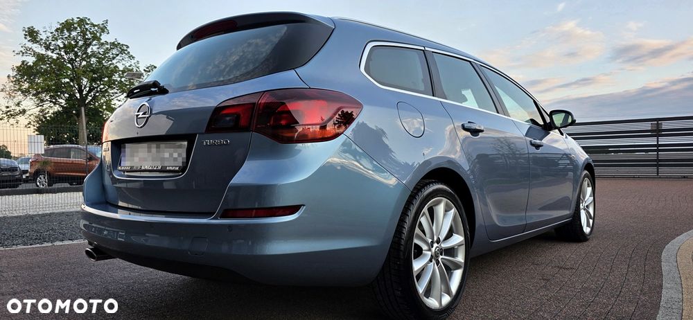 Opel Astra 1.4 T Cosmo - 12