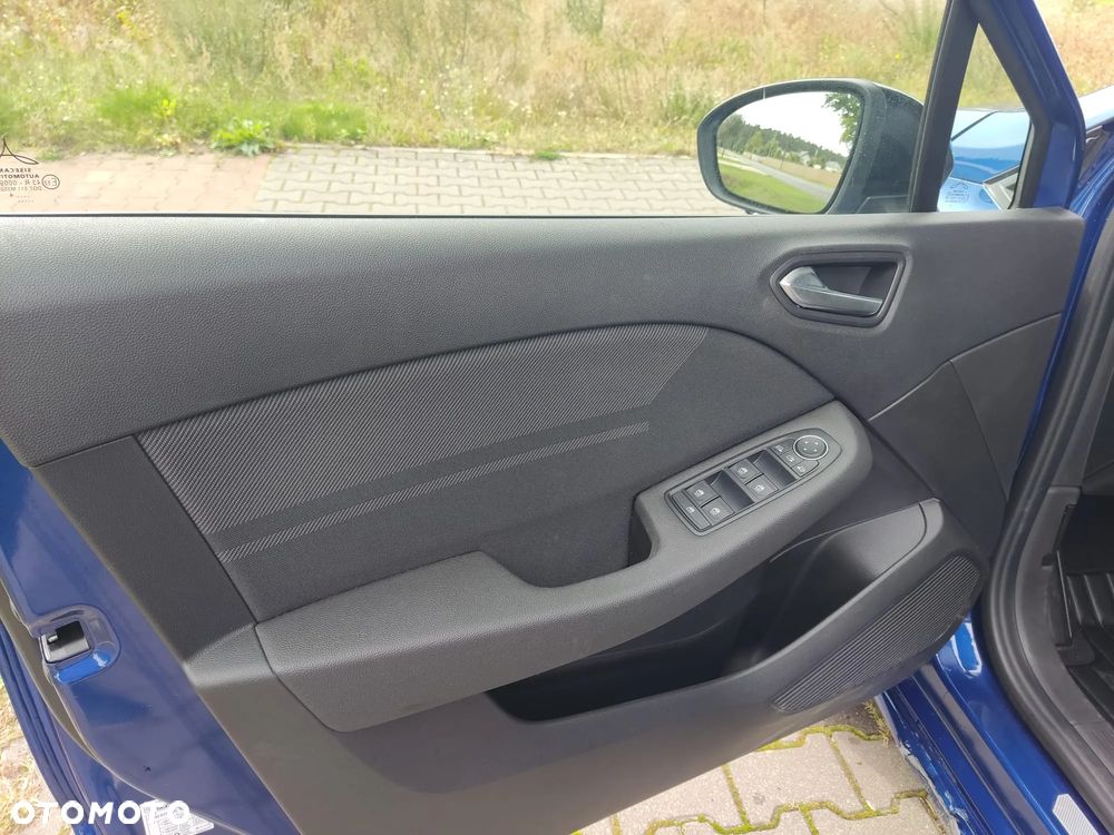 Renault Clio - 25