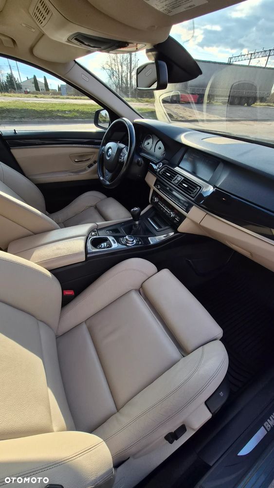 BMW Seria 5 520d - 13