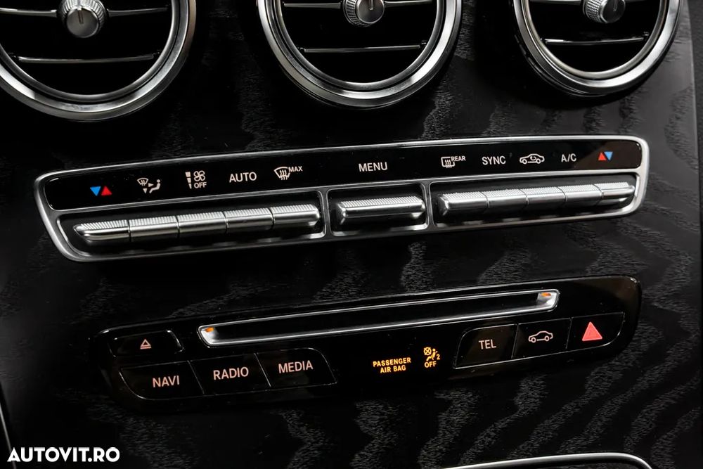 Mercedes-Benz GLC 250 d 4Matic 9G-TRONIC AMG Line - 35