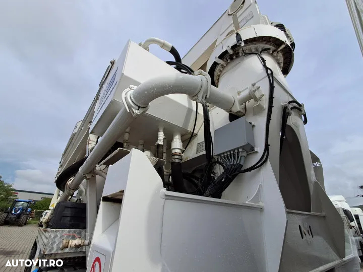 Volvo fmx 420 8x4 cu pompa turnare 4z28 si mixer beton sermac euro 6 automat - 11