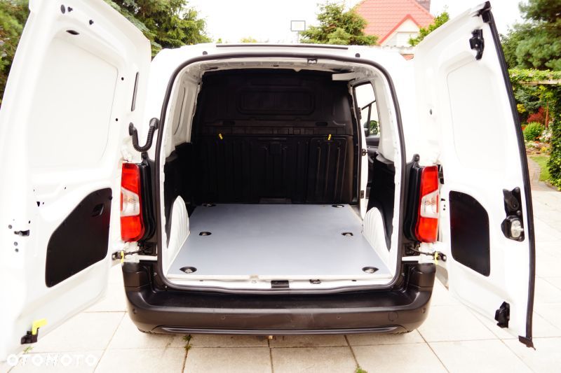 Toyota Proace City - 19