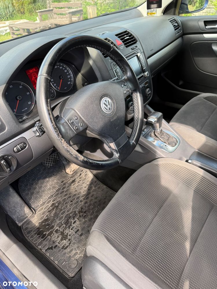Volkswagen Golf 1.9 TDI Comfortline DSG - 14
