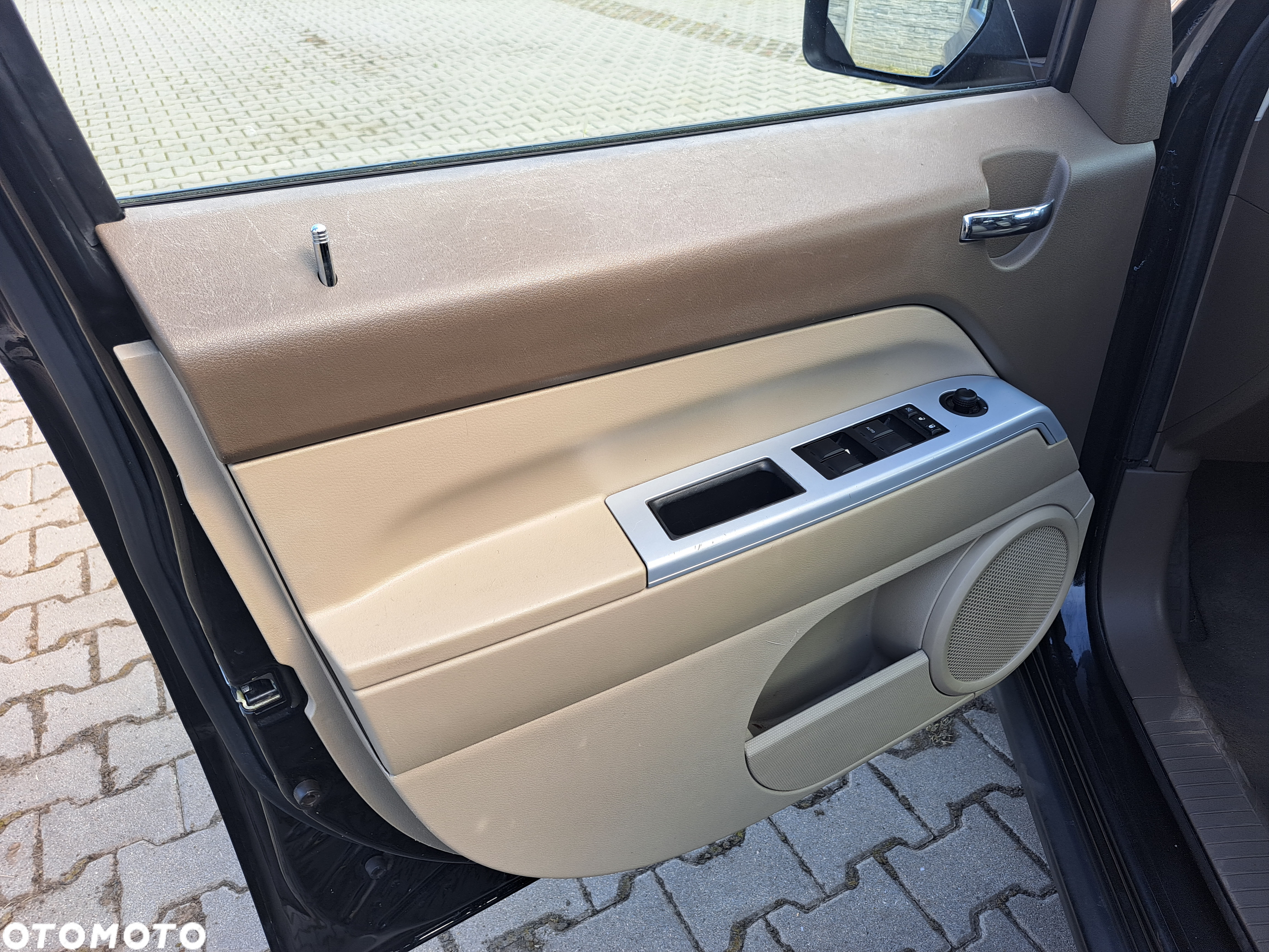 Jeep Patriot - 24