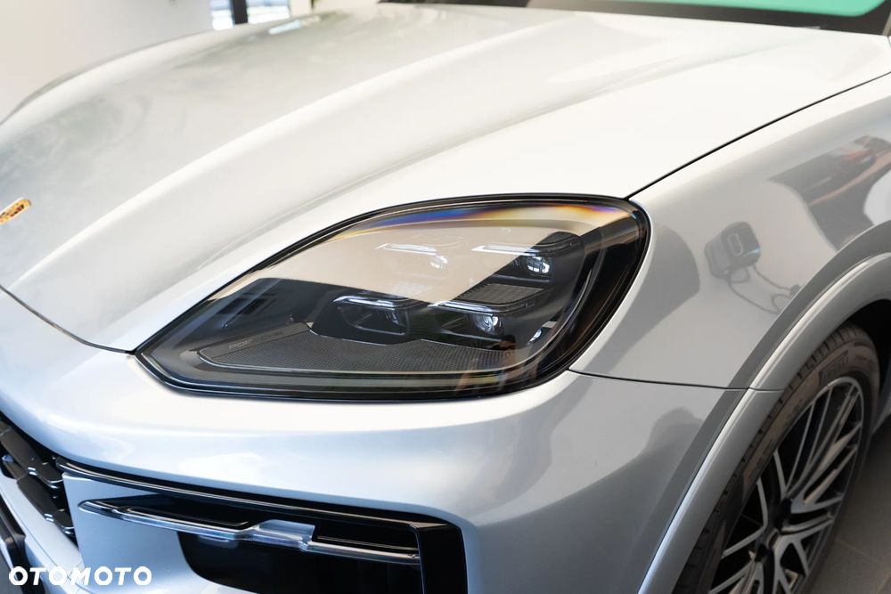 Porsche Cayenne - 27