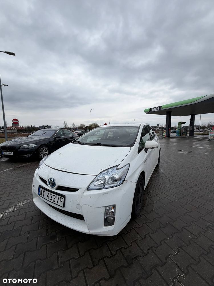Toyota Prius 1.8 HSD Sol - 22