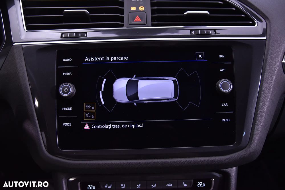 Volkswagen Tiguan - 19