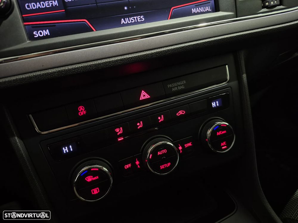 SEAT Leon 1.6 TDI S&S Style - 16