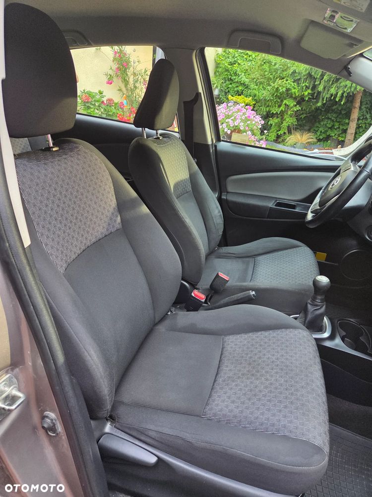 Toyota Yaris 1.0 Active - 13