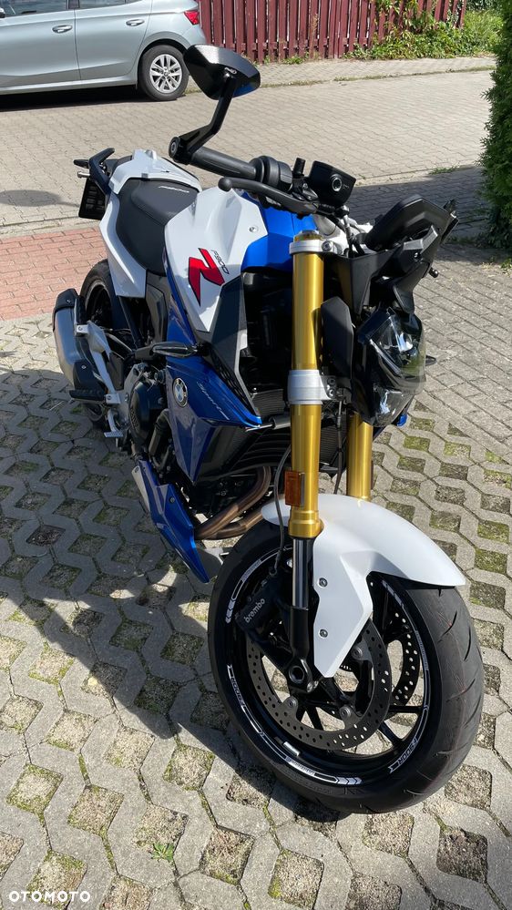 BMW F - 2