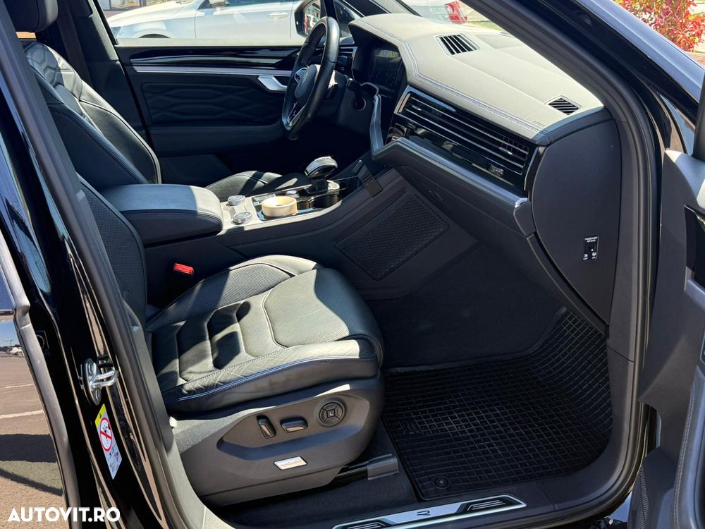 Volkswagen Touareg - 15