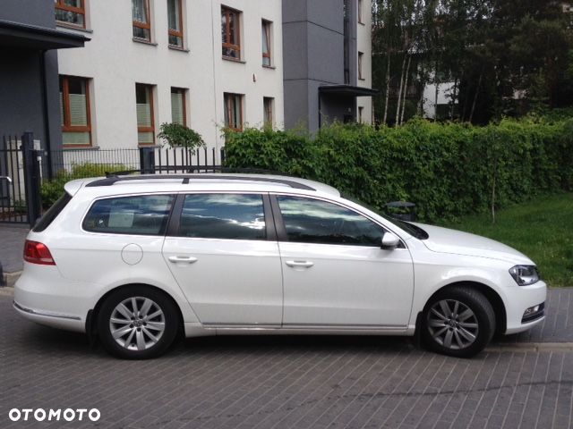 Volkswagen Passat 1.6 TDI Comfortline - 1