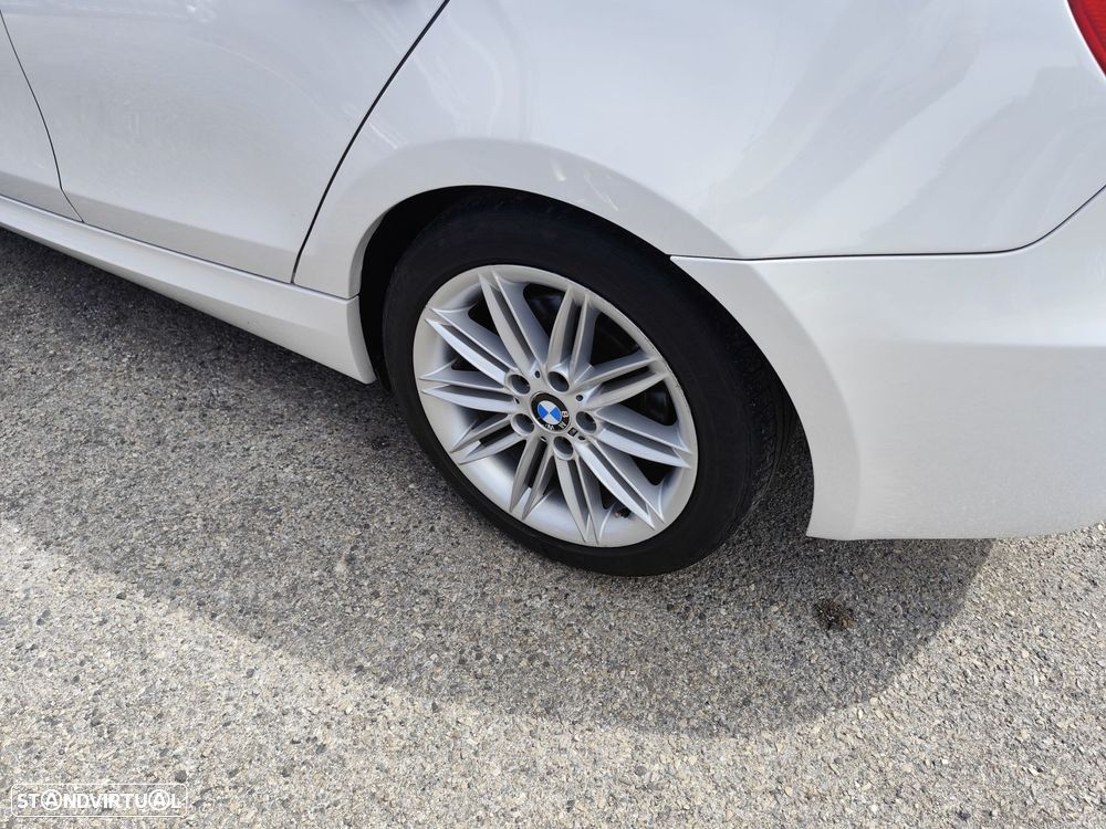 BMW 118 d Pack M - 6