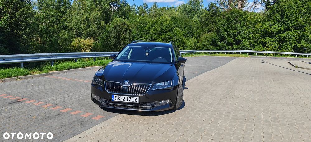 Skoda Superb 2.0 TDI 4x4 DSG L&K - 8