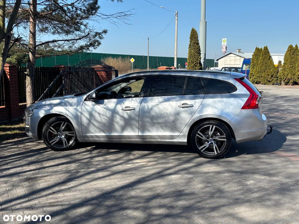Volvo V60 D2 Drive-E Kinetic - 14