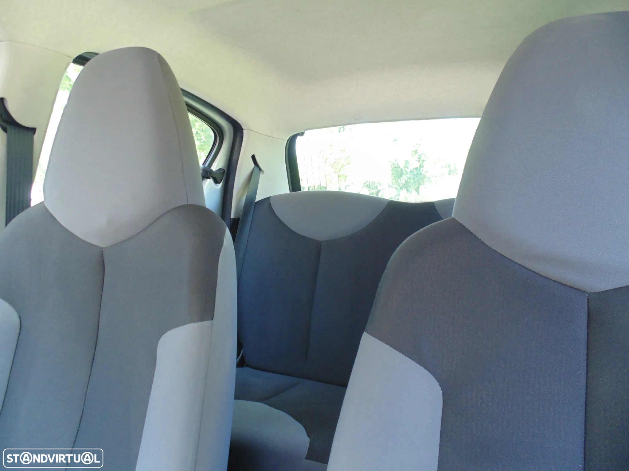Peugeot 107 1.0 Active - 27