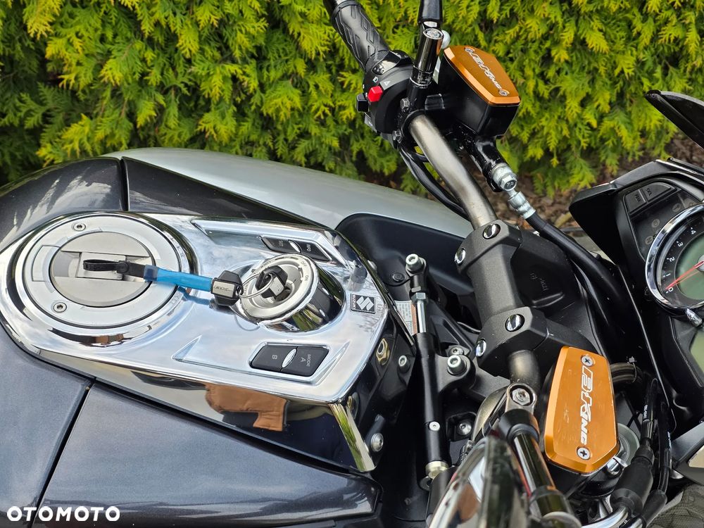 Suzuki GSX - 14