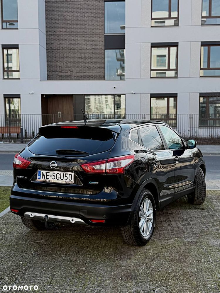 Nissan Qashqai 1.6 dCi Xtronic TEKNA+ - 4