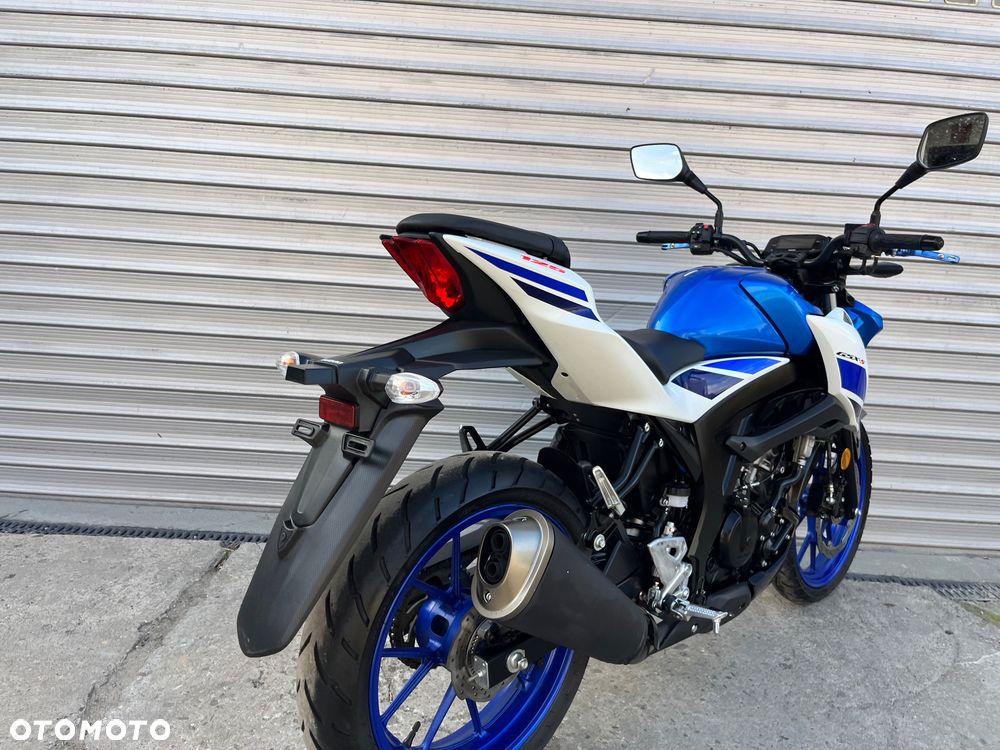 Suzuki GSX - 31