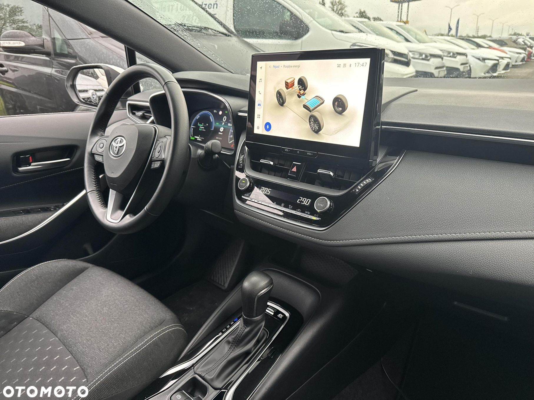 Toyota Corolla 1.8 Hybrid Comfort - 24