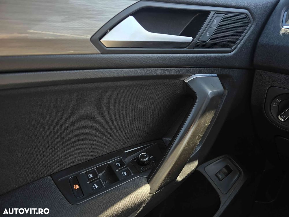 Volkswagen Tiguan - 17