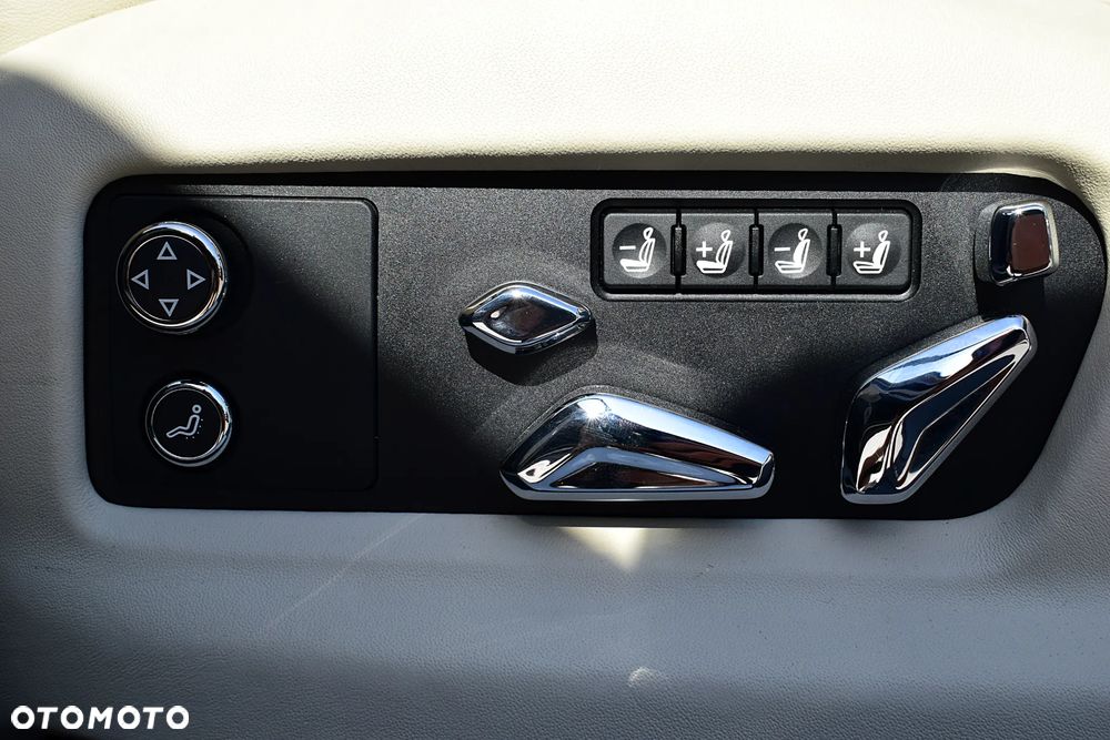 Bentley Flying Spur W12 S - 28