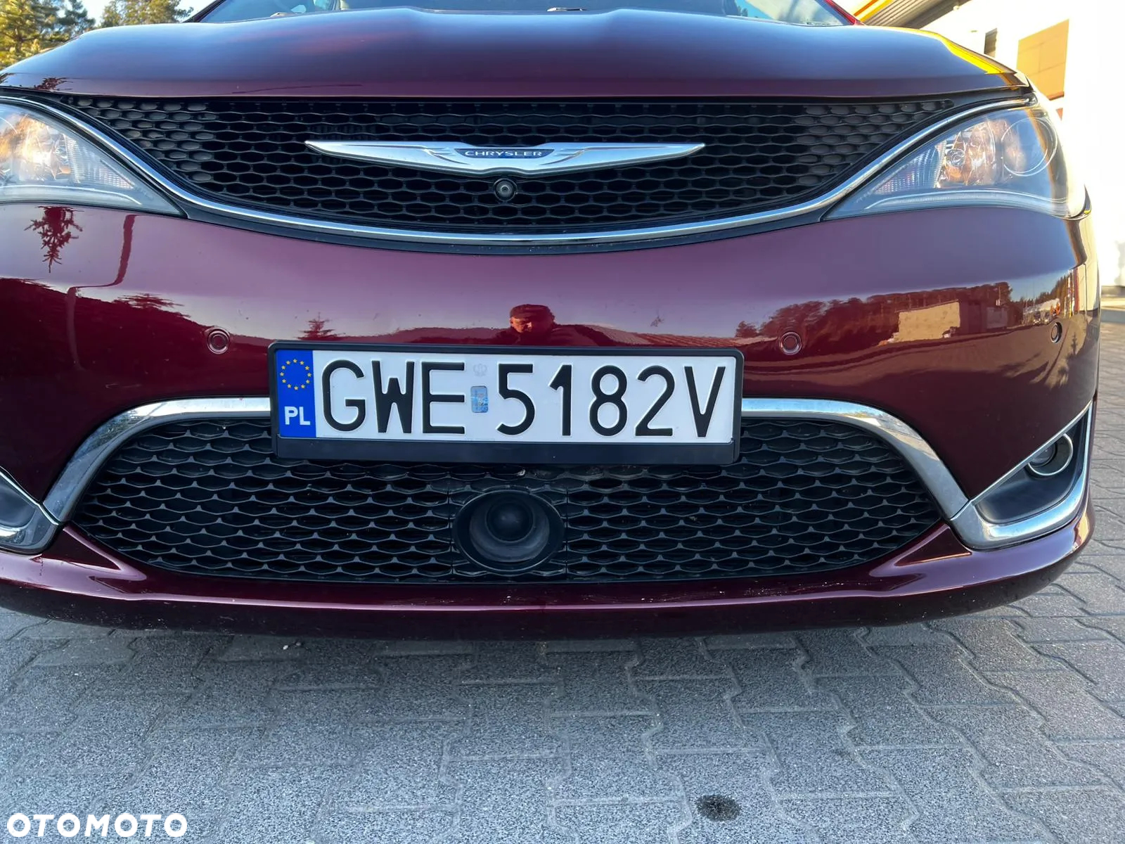 Chrysler Pacifica - 4