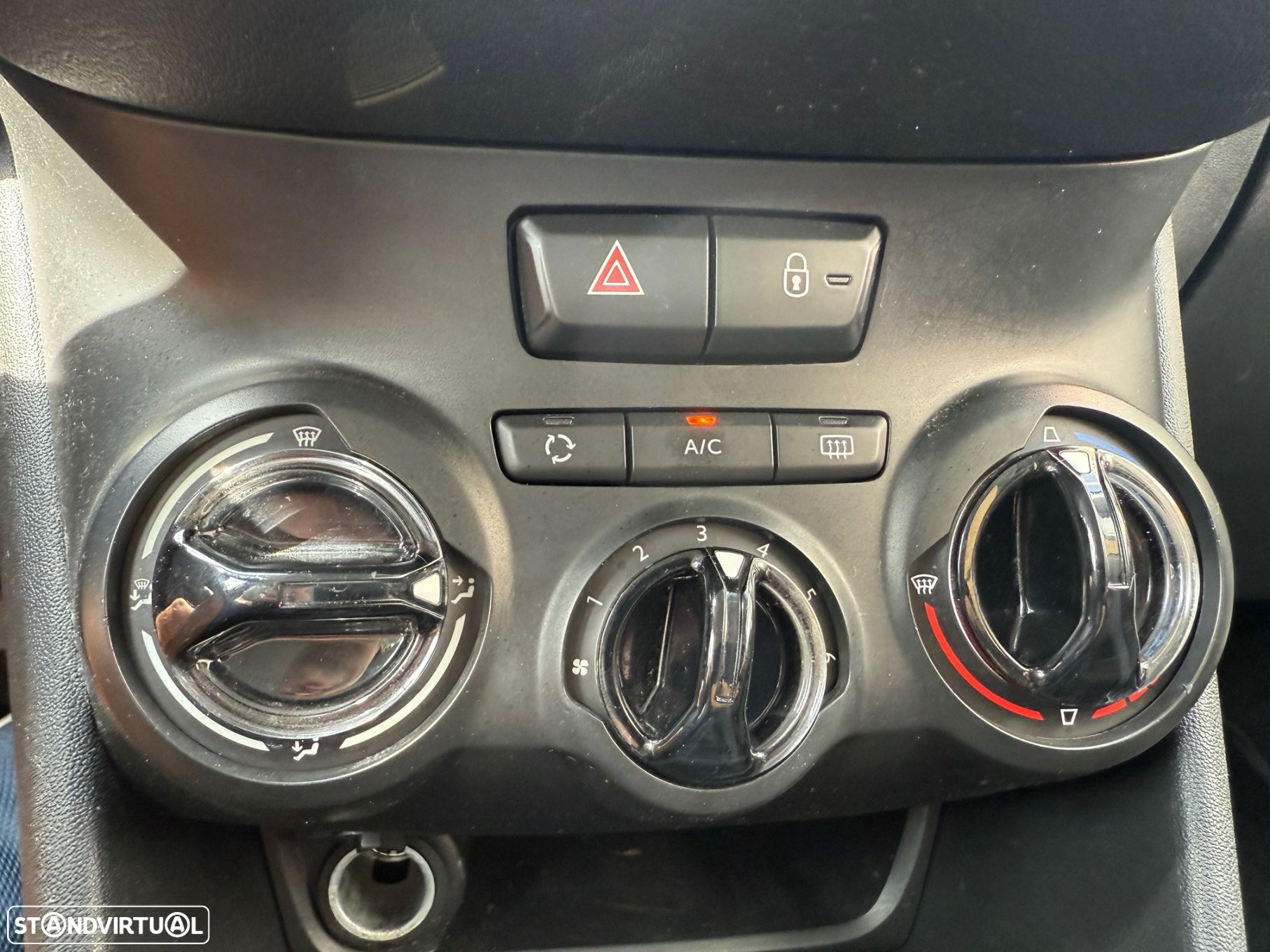 Peugeot 208 1.0 PureTech Access - 30