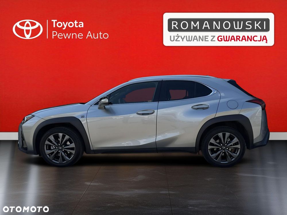 Lexus UX 300h F Sport Design - 9