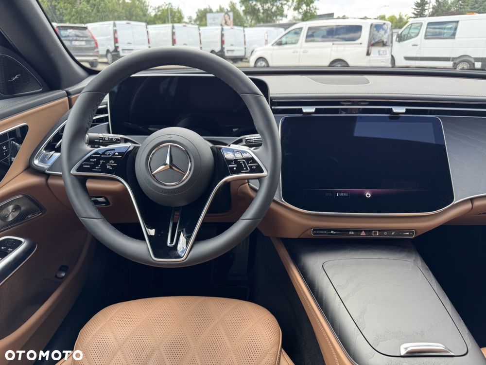 Mercedes-Benz Klasa E 200 mHEV 4-Matic Avantgarde 9G-Tronic - 20