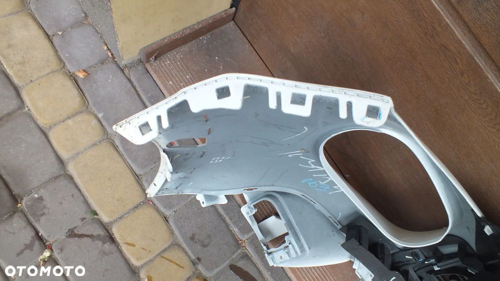 Zderzak praedni Citroen C3 III - 6