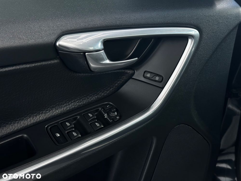 Volvo XC 60 - 14