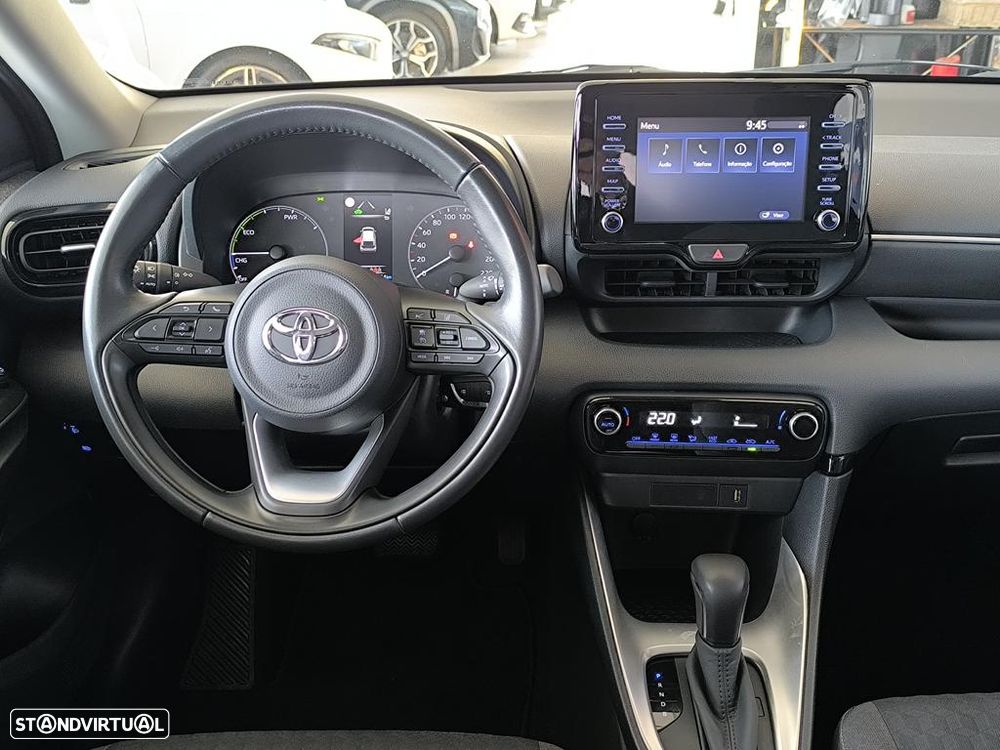 Toyota Yaris 1.5 HDF Comfort Plus - 26