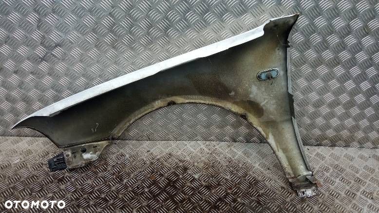 BŁOTNIK PRAWY PRZEDNI VOLKSWAGEN PASSAT B5 - 2