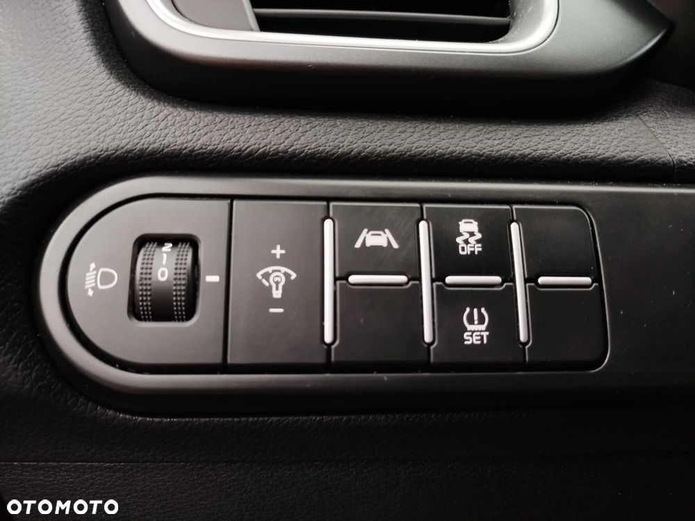 Kia XCeed 1.5 T-GDI M DCT - 11