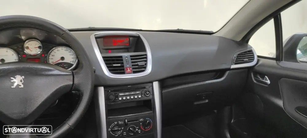 Peugeot 207 CC 1.6 16V - 29