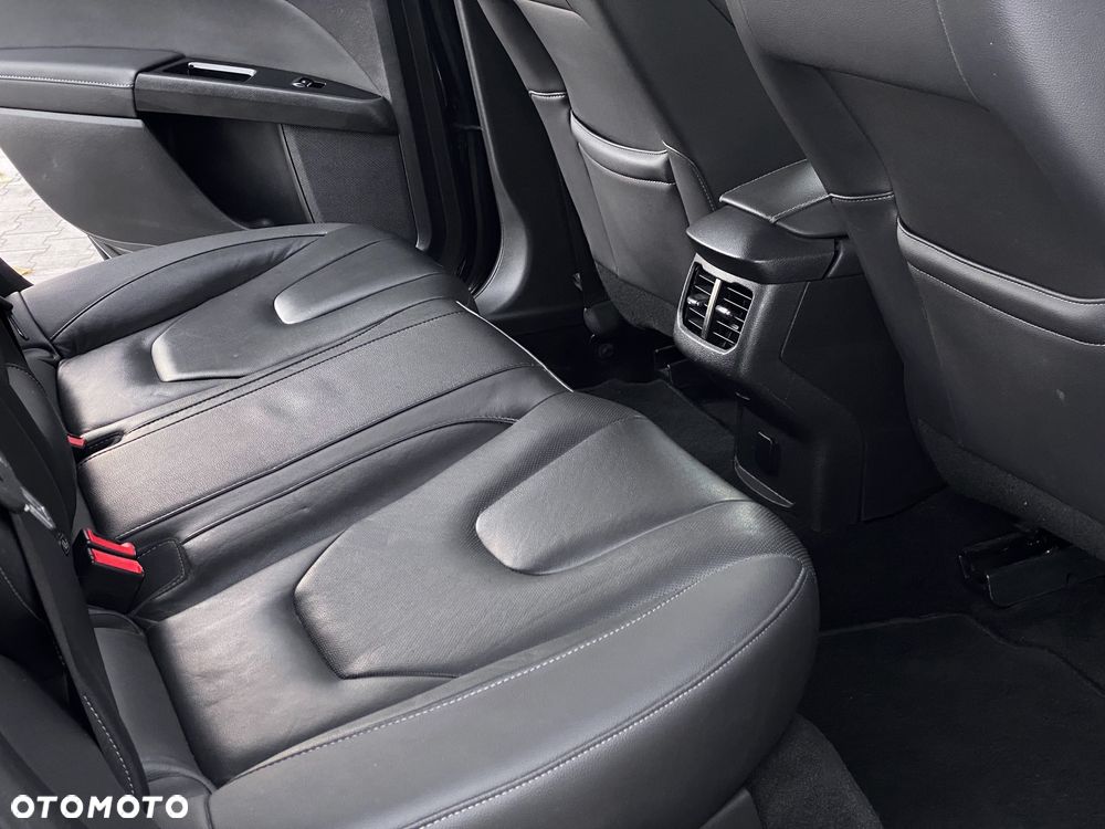 Ford Mondeo SW 2.0 TDCi S&S PowerShift-Aut Titanium - 32