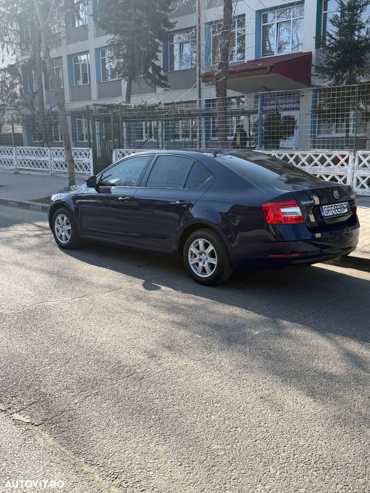 Skoda Octavia 1.6 TDI ELEGANCE - 7