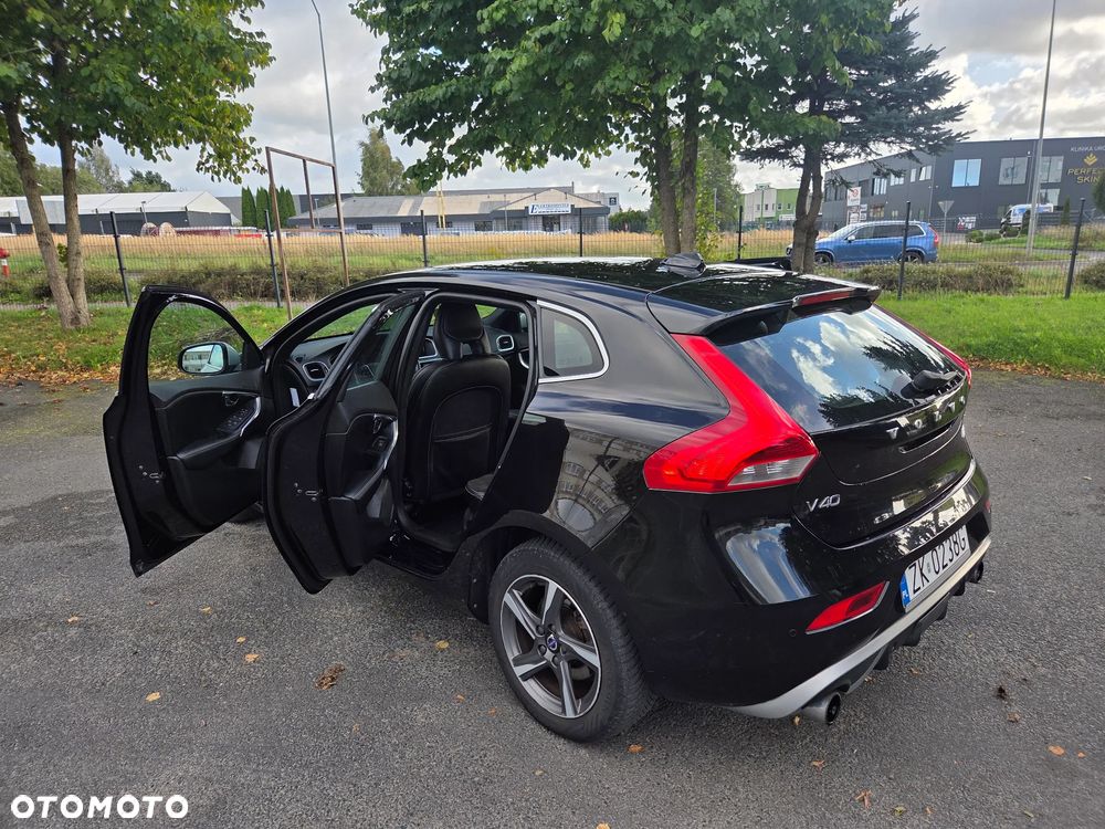 Volvo V40 D2 Drive-E R-Design Kinetic - 3