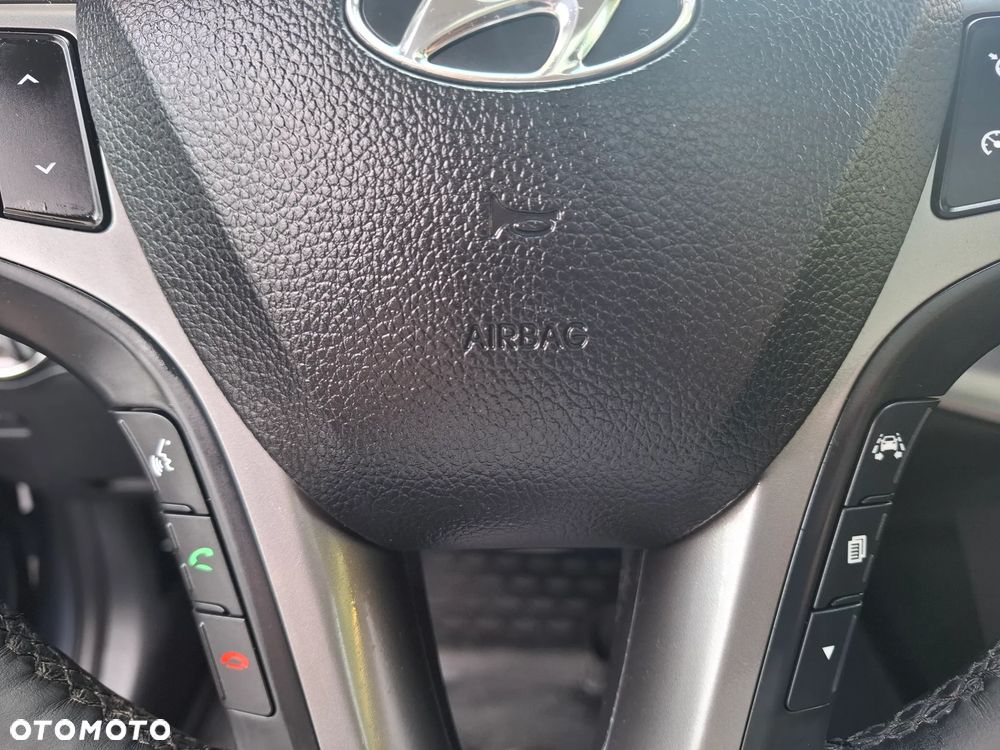 Hyundai i40 1.7 CRDi Premium DCT - 27