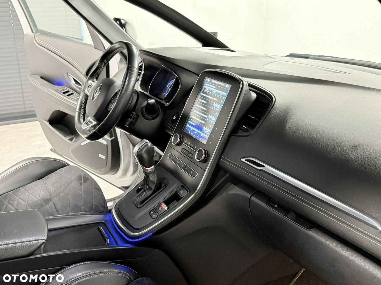 Renault Scenic - 20