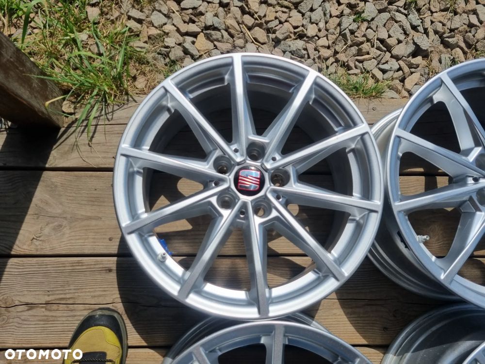 AUDI A5,A4,VW PASSAT,TIGUAN,SEAT ALHAMBRA,SKODA ALU 7,5X17 ET30 super stan - 8