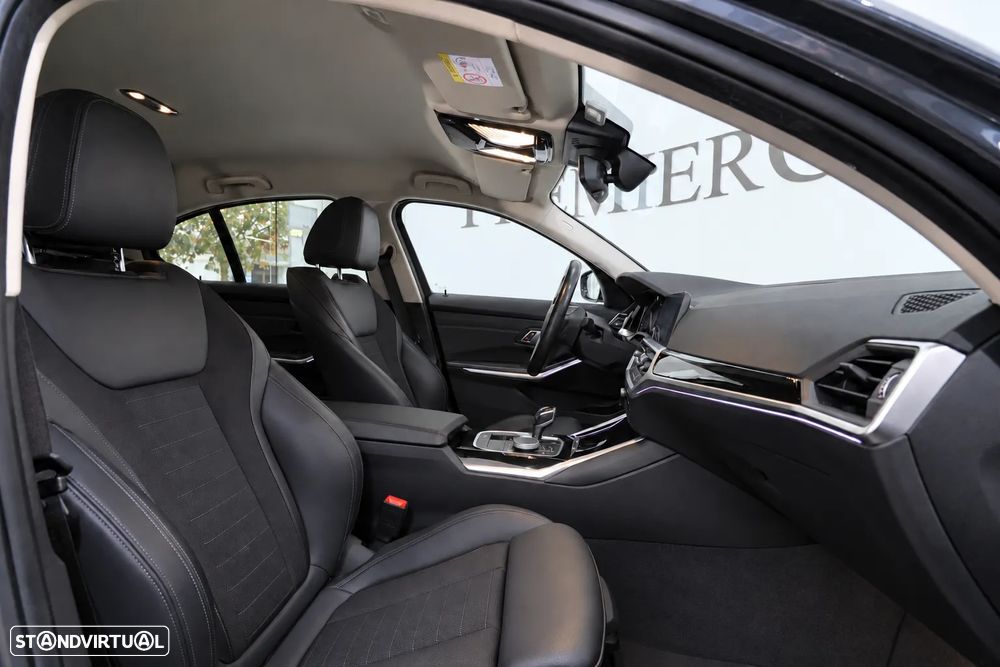 BMW 330 e Auto - 34