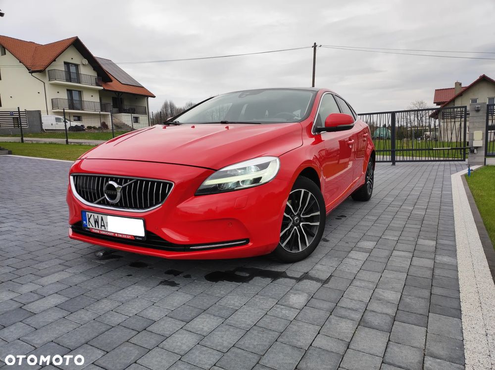 Volvo V40 D2 Inscription - 1