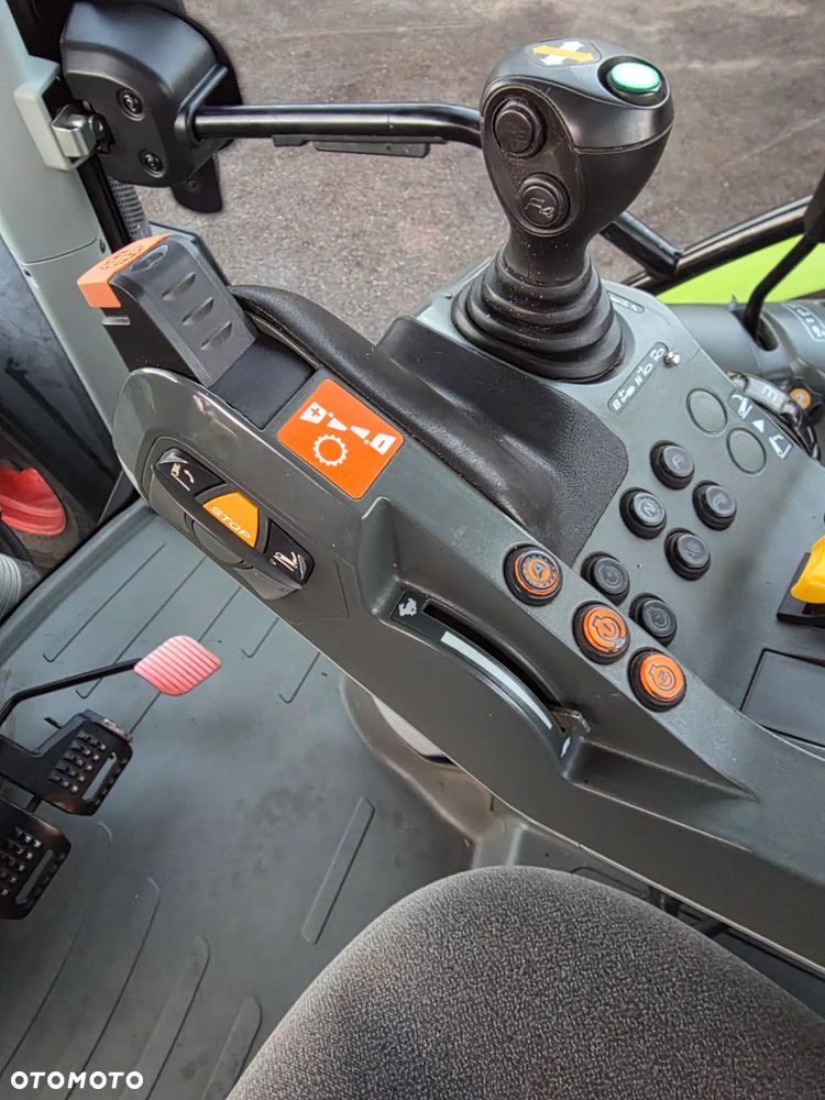 Claas Arion 530 Cis - 14