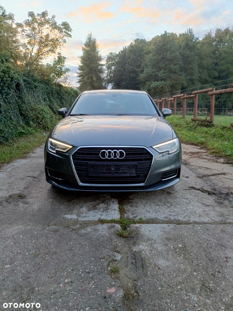 Audi A3 Sportback 1.6 TDI clean diesel Ambiente - 2