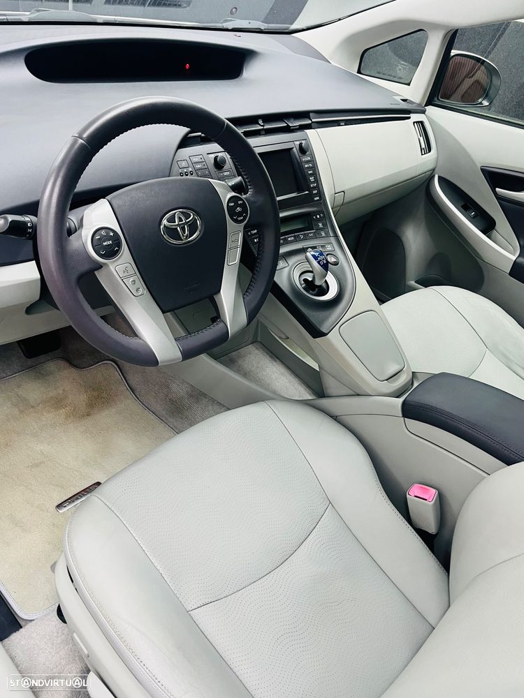 Toyota Prius 1.8 Premium+Pele+GPS - 31