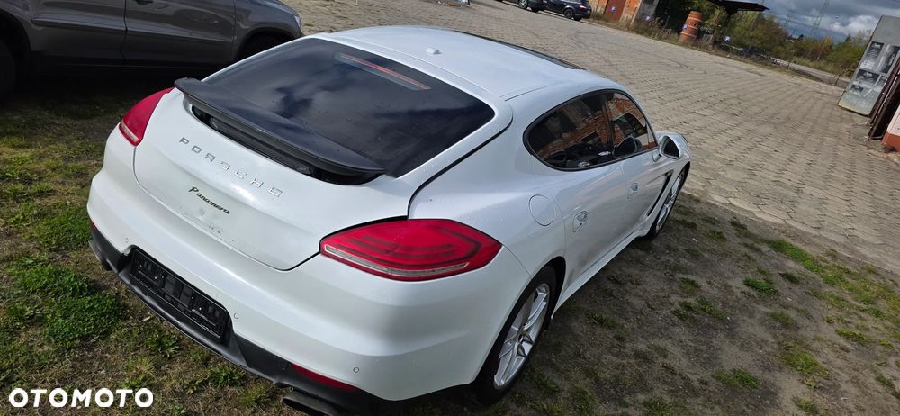 Porsche Panamera PDK - 11